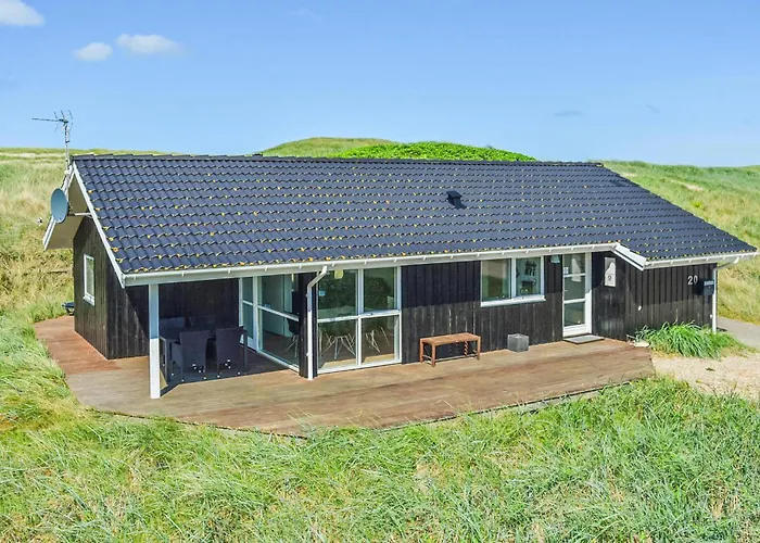 Three-bedroom In Harboore Casa de Férias *